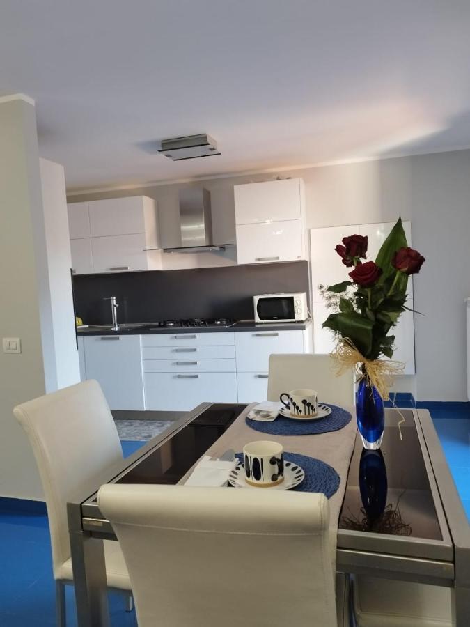 Casa Vacanza "Marinella" Сульмона Экстерьер фото